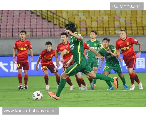 北京足球队阵地战分析:优劣势与未来发展方向探讨 北京足球队阵地战分析:优劣势与未来发展方向探讨